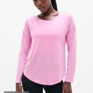 Women's Athleta Light Pink Long Sleeve Move with Ease Top
